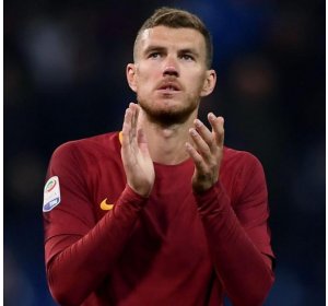 Roma Menunggu Masa Depan Dzeko Sampai Akhir Bulan | Judi Bola Online | Agen Bola Terpercaya