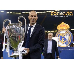 Pelatih Real Madrid, Zidane Mendapatkan Penghargaan Pelatih Terbaik | Agen Bola Terpercaya | Judi Bola Online 